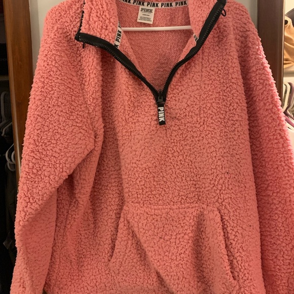 Pink Sherpa pullover - Picture 1 of 3